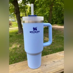 Cornflower 40oz Stanley